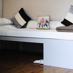 Single Room 8-12 hours